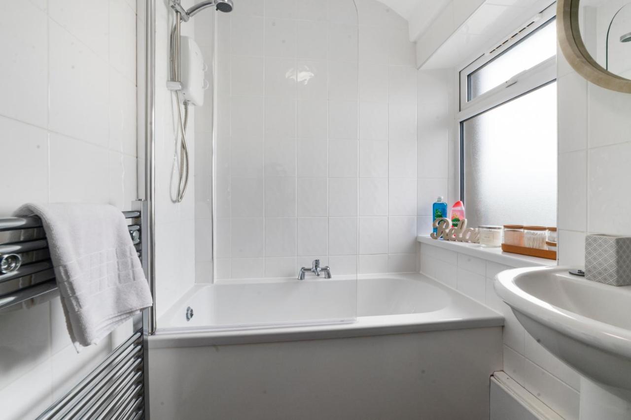 Village Cwtch Whitchurch 2 Bedroom Apartment Cardiff Buitenkant foto