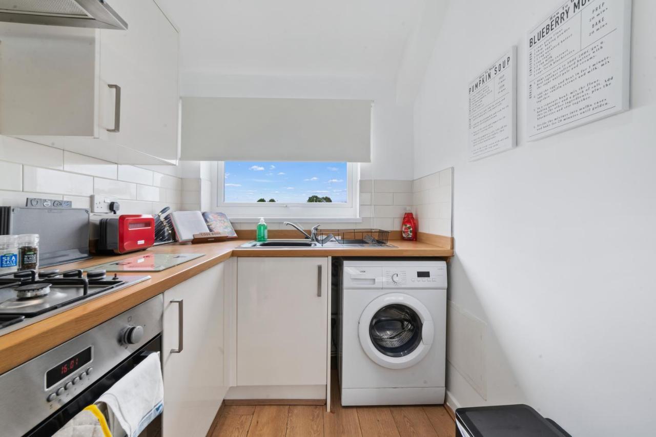 Village Cwtch Whitchurch 2 Bedroom Apartment Cardiff Buitenkant foto