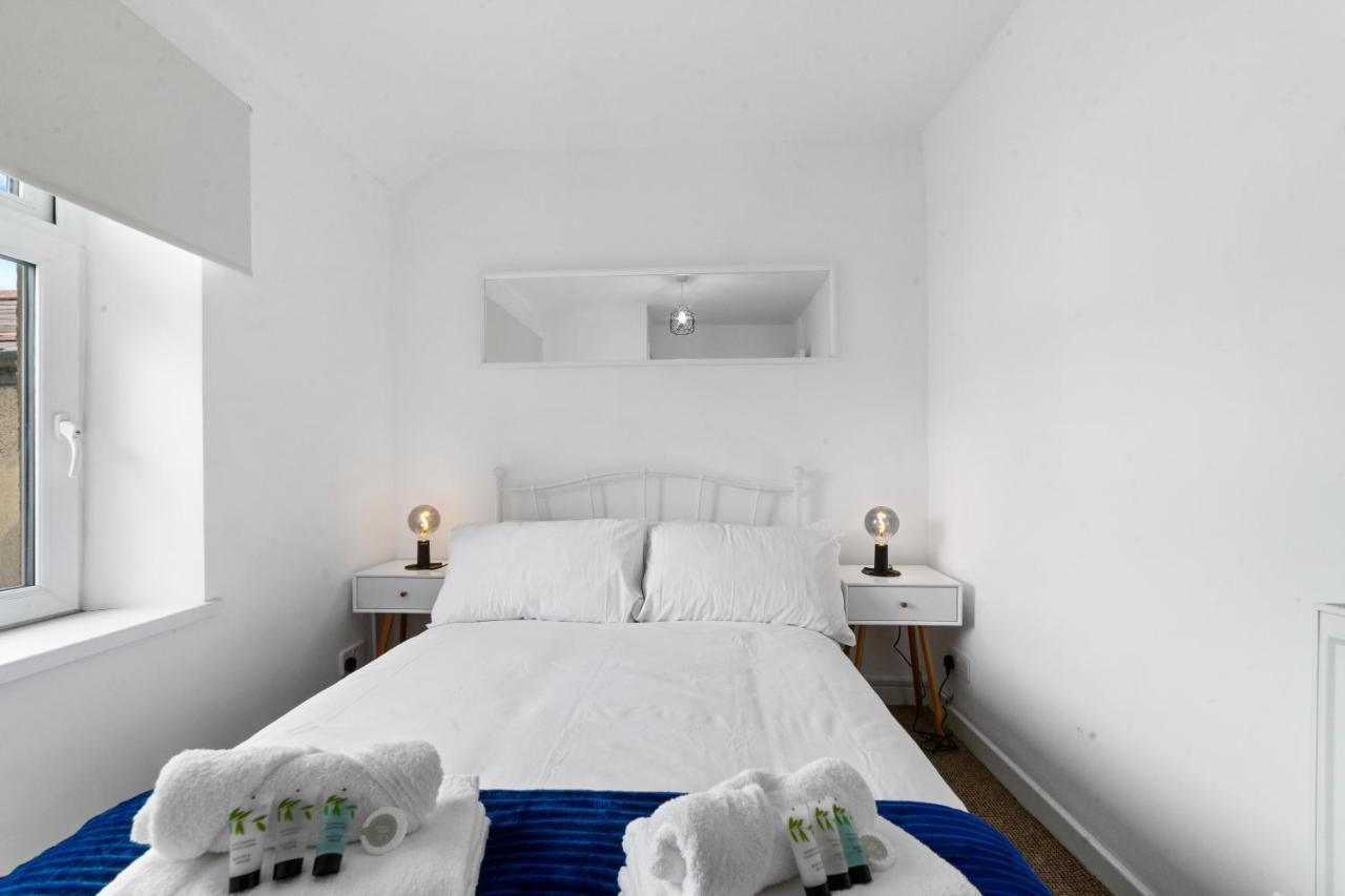 Village Cwtch Whitchurch 2 Bedroom Apartment Cardiff Buitenkant foto