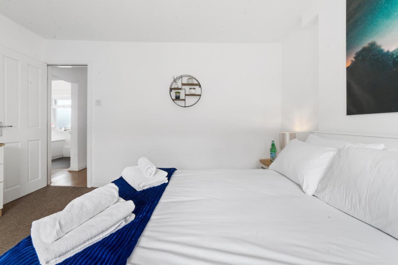 Village Cwtch Whitchurch 2 Bedroom Apartment Cardiff Buitenkant foto
